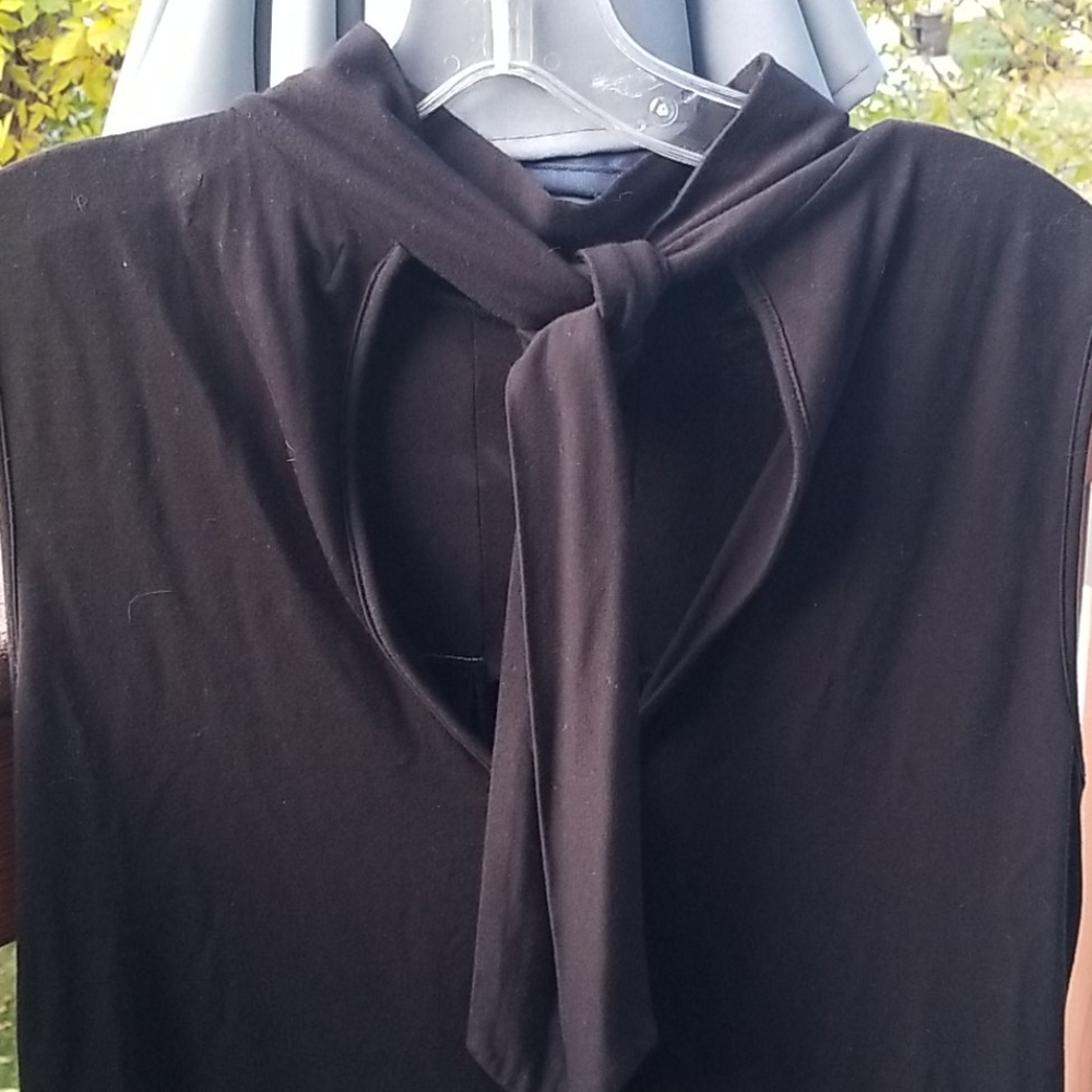 NWT Calvin Klein Sleeveless Top - Picture 3 of 3